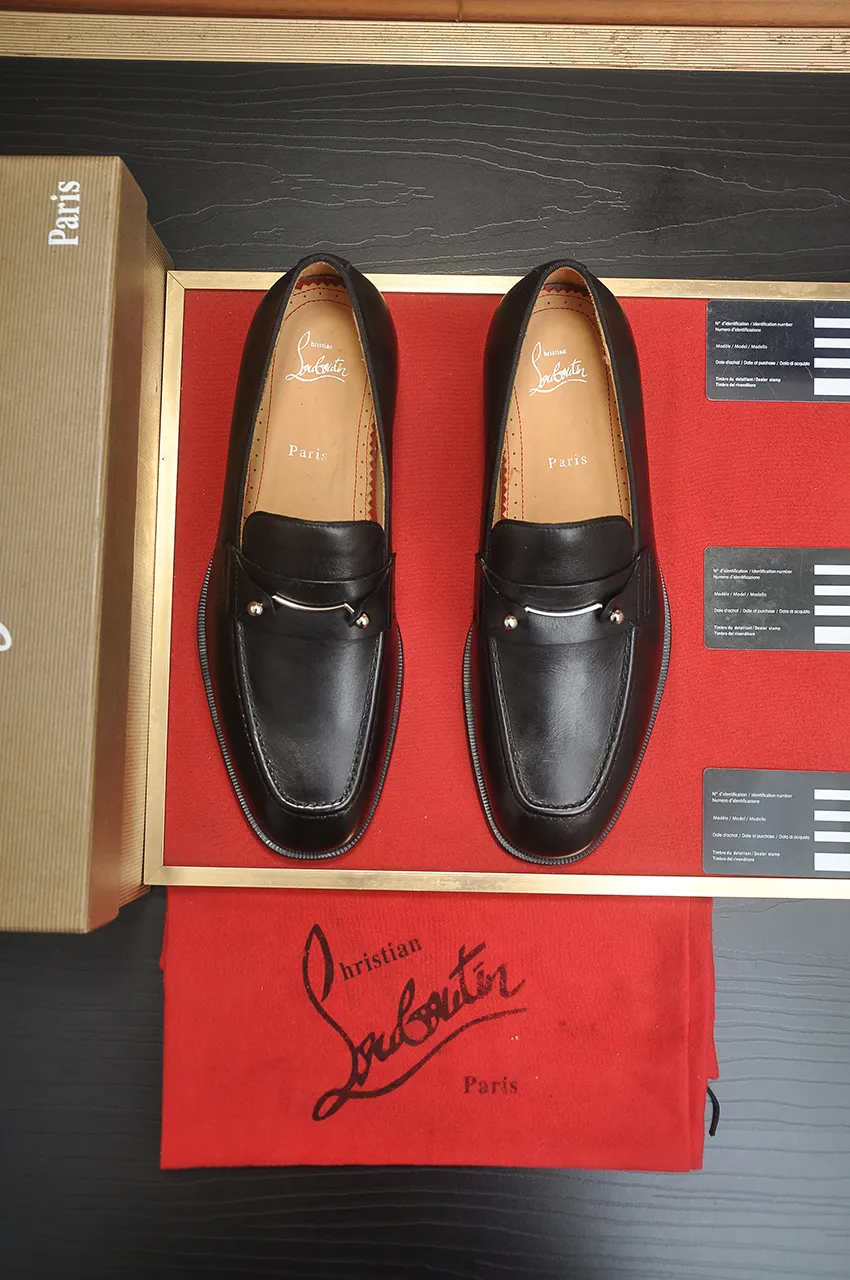 Men's shoes 💰620💶 [Chrstian Loubotin] Red-soled shoes 💋Original mold opening, the highest version on the market, purely handmade ➕Imported cowhide uppers, first-layer water-dyed cowhide lining! Original EU high-gloss outsole. 38 to 45 (45 customized)